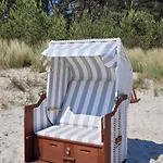 Prora - Apartment Mit Sauna Und Strandkorb Am Strand - Treibgut